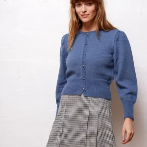 M180-15 Cardigan