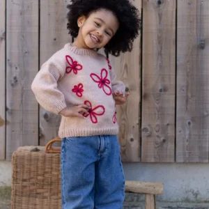 Pull à fleurs brodées