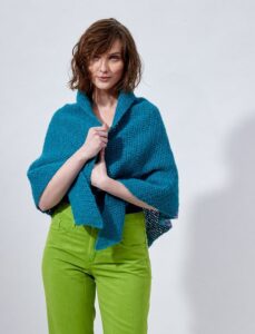 Trendy châle oversize au crochet