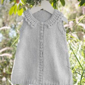 Robe à col crocheté